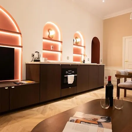Luxe Rouvet I Netflix I Calme *